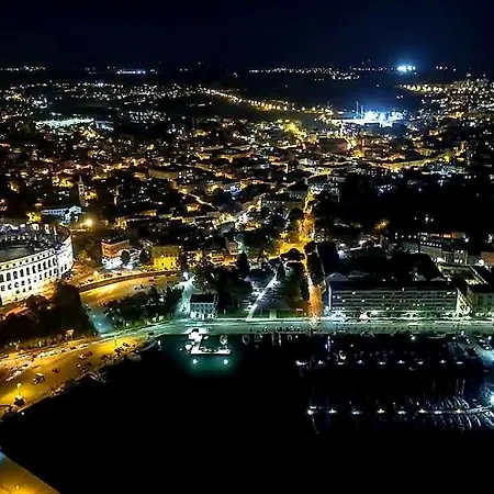 Apartment Mon Cheri-located In A Quiet Neighbourhood Near Beaches Free Parking Pula